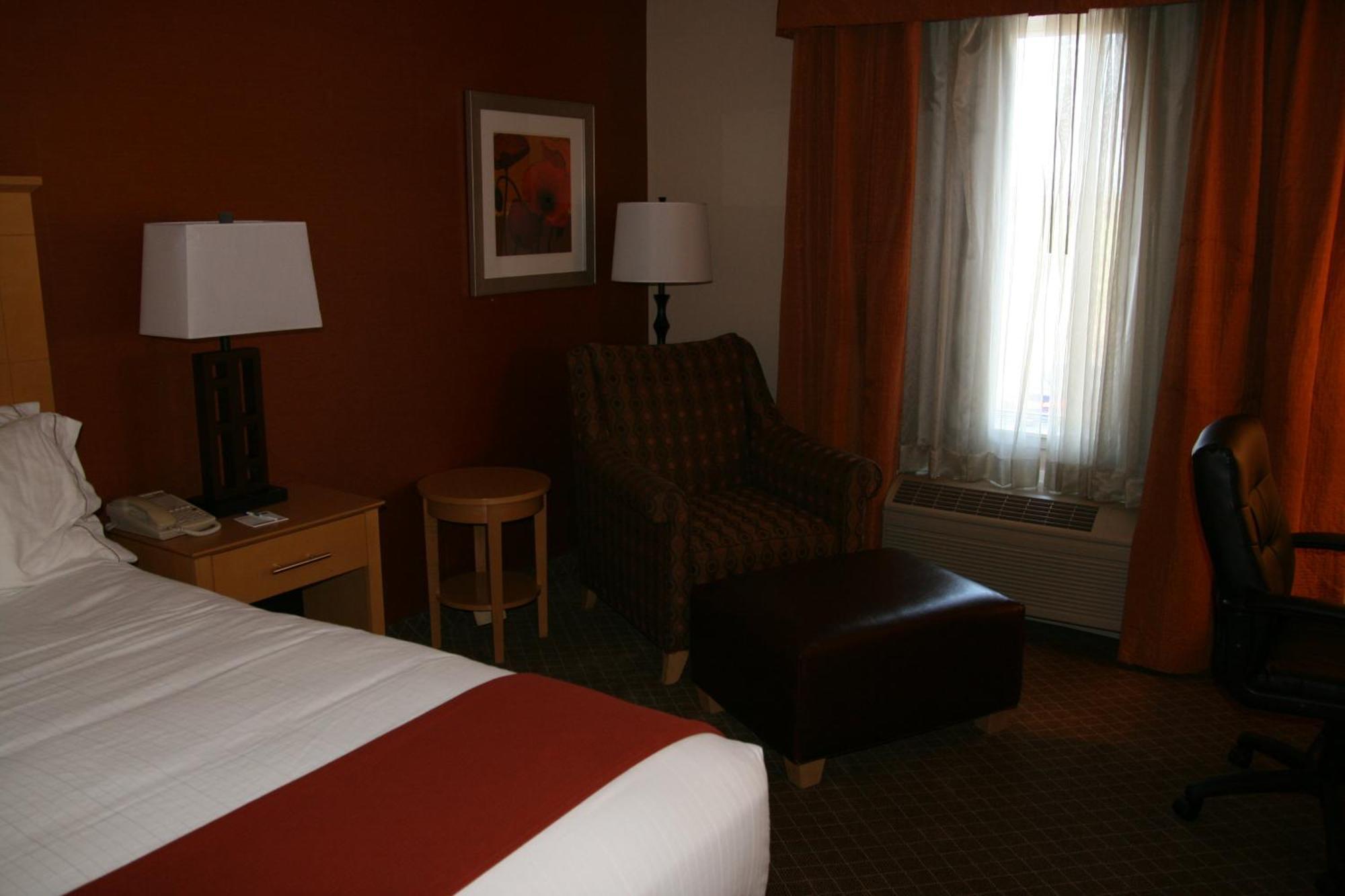 Holiday Inn Express Stockton Southeast By Ihg Kültér fotó